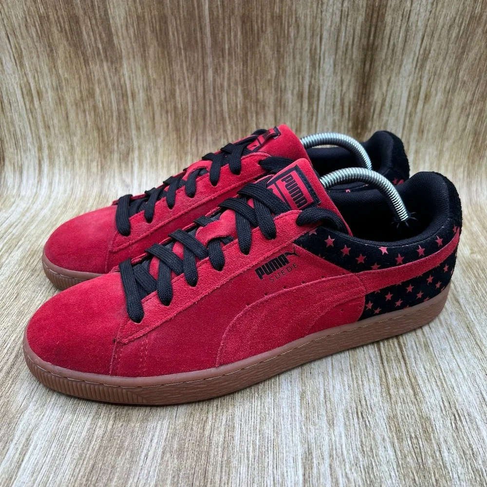 Puma Suede Stars Men's Size 10 Red Black Sneakers Gum Sole Shoes 361543-03